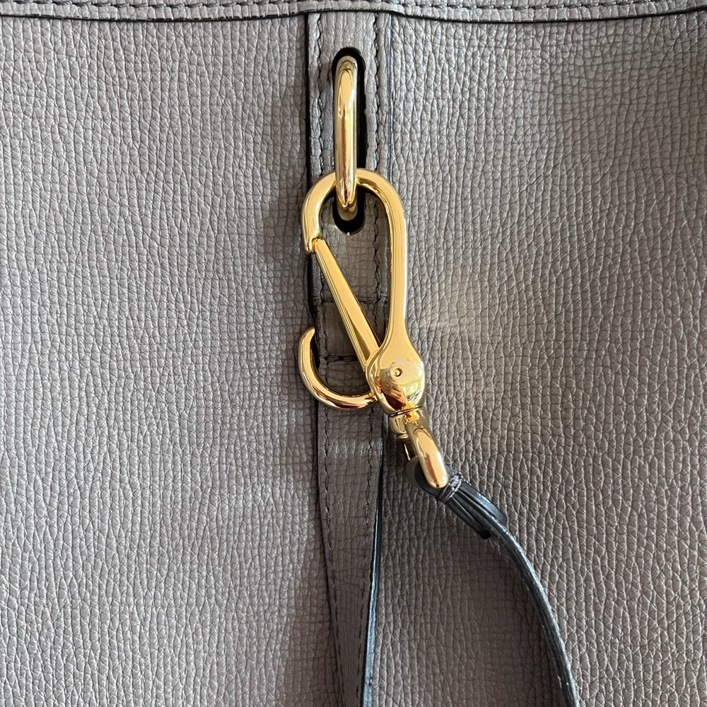 EUC Burberry Honeybrook Derby Tote Bag, wristlet & dustbag. - Picture 10 of 16